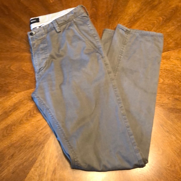 Hugo Boss Other - 🥳HP🥳Hugo Boss men’s pants stretch grey size 30R